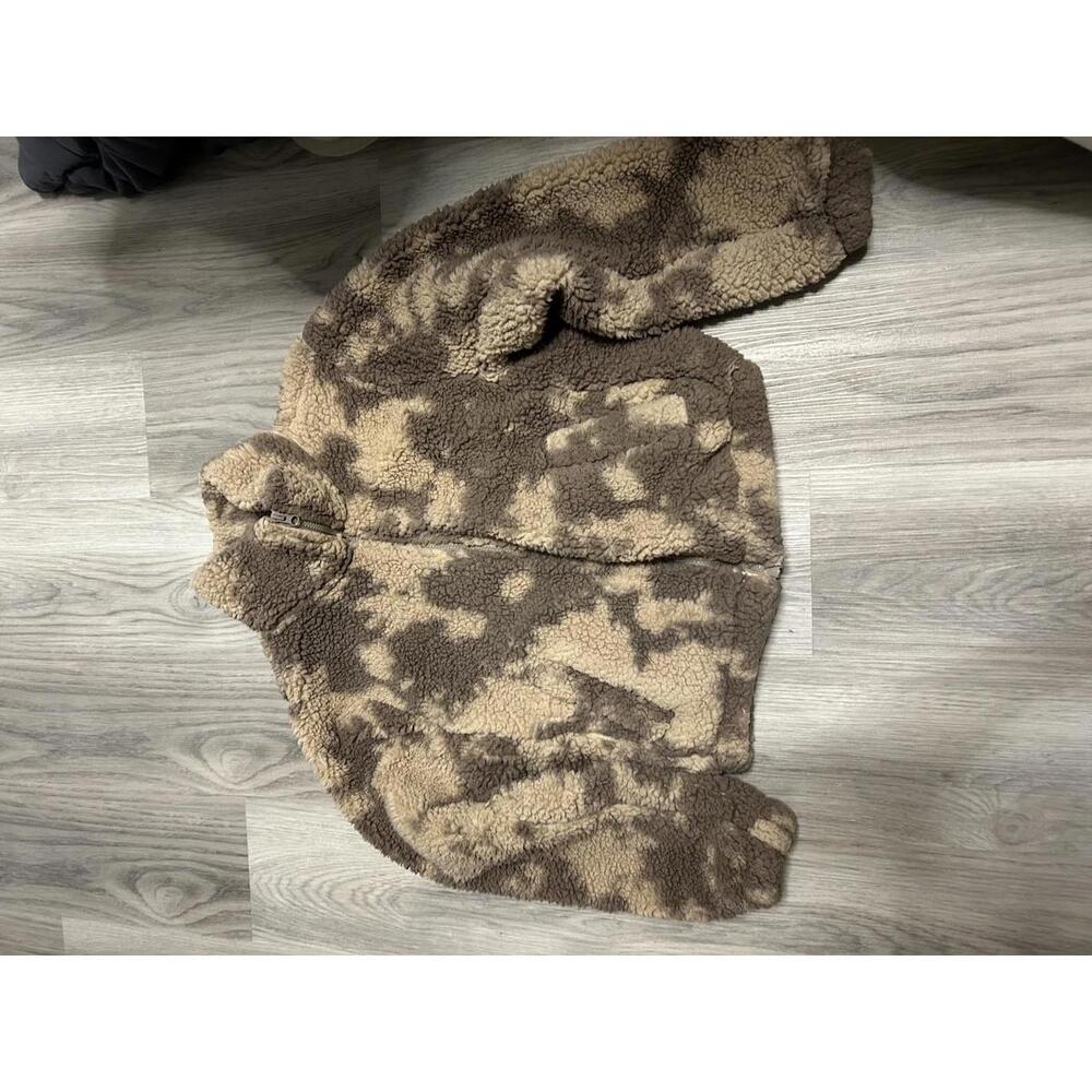 Sherpa Women's Brown and‎ Beige Camouflage Pattern Fleece Jacket